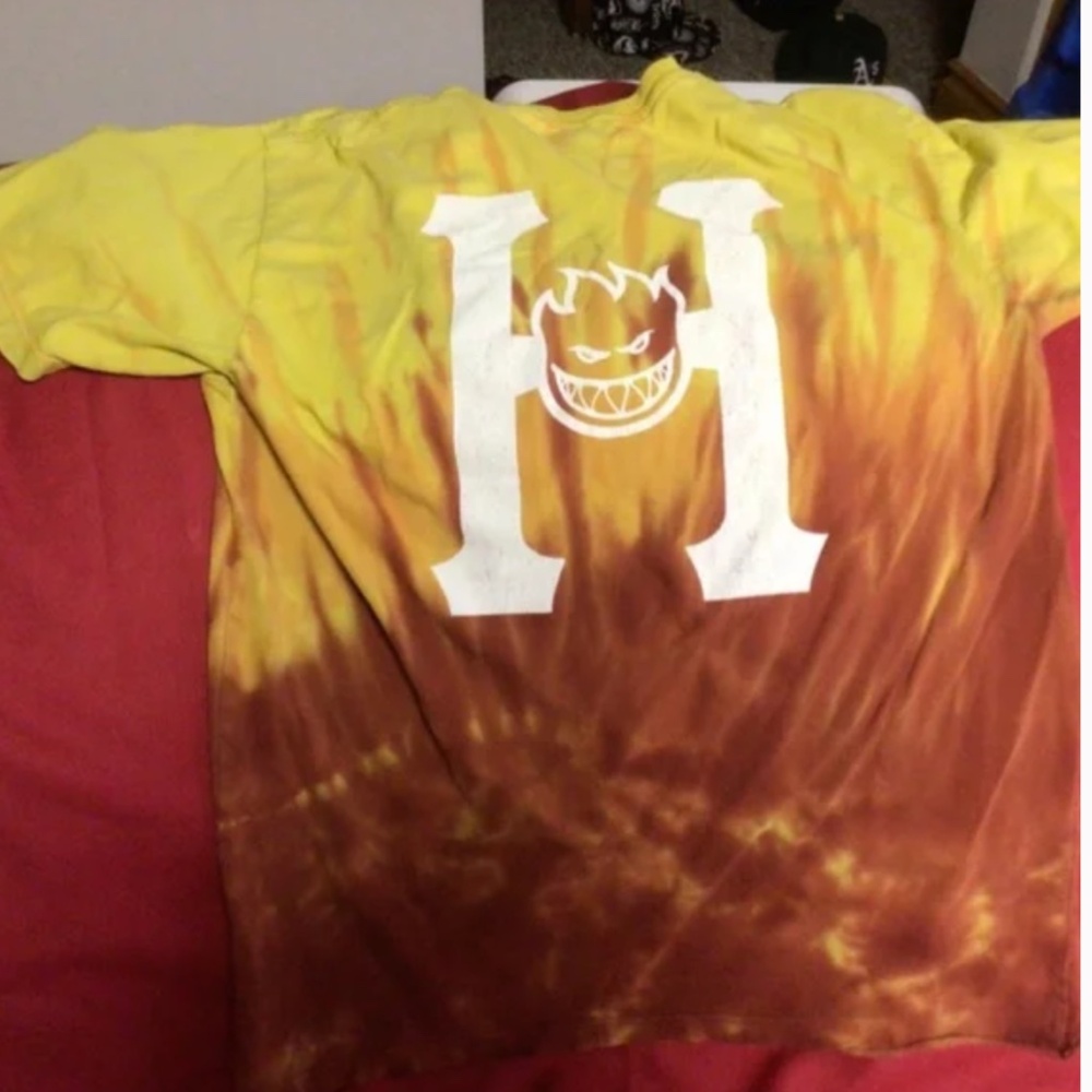 HUF tshirt - Picture 2 of 2